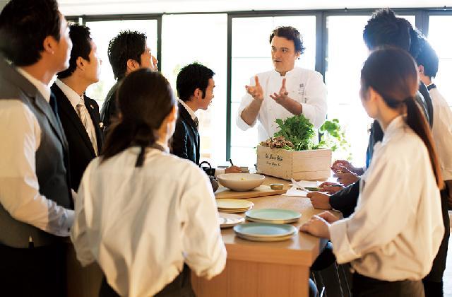 【キッチンスタッフ募集／正社員】”南フランス結婚の街”　ヴィラ・デ・マリアージュ長野でステップアップしてみませんか！？