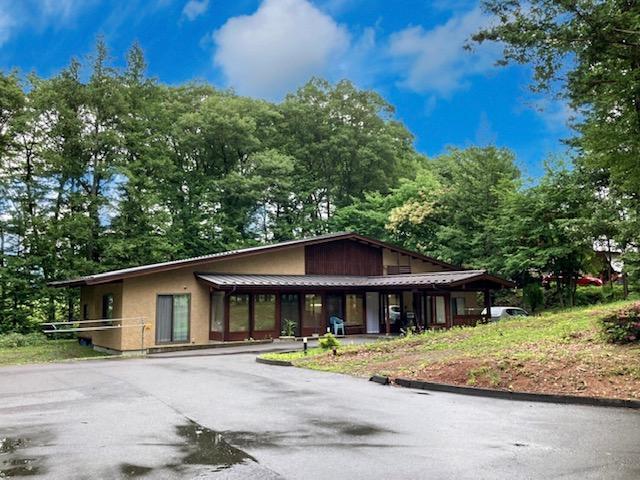 【施設介護員パート募集】小さい森の中の事業所で働きませんか？