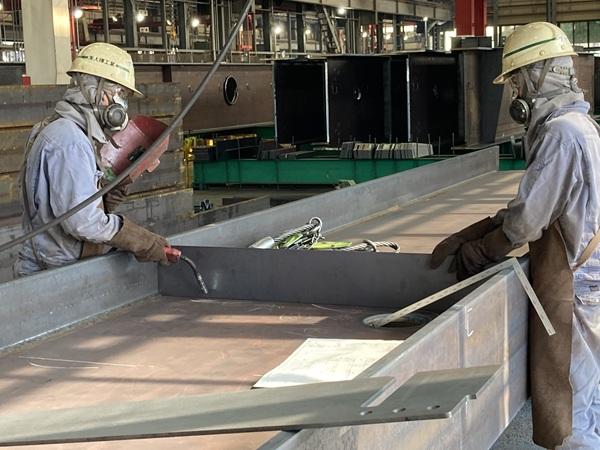 建築鉄骨の組立工